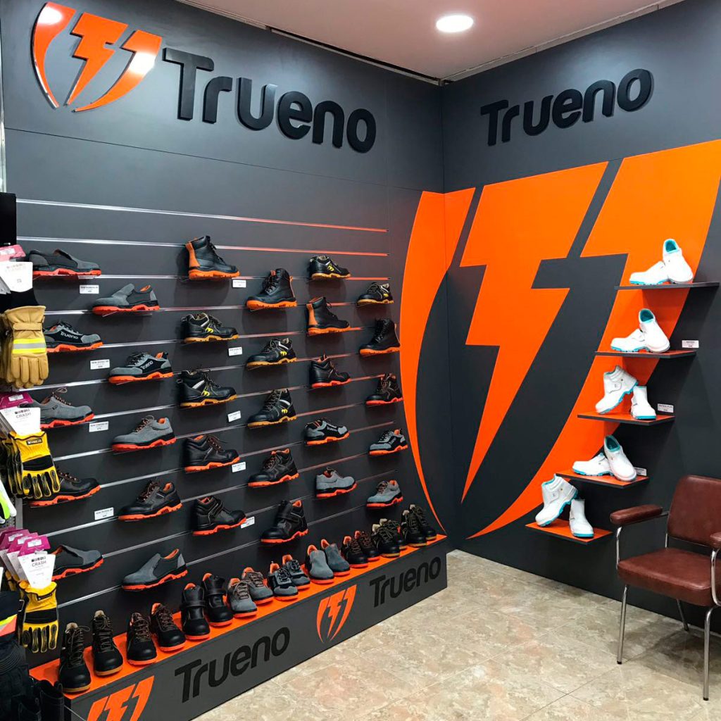 Quién fabrica de verdad tu expositor