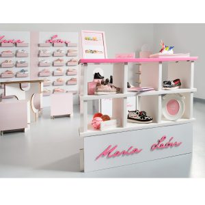 Stand de cartón Pop-Up para calzado